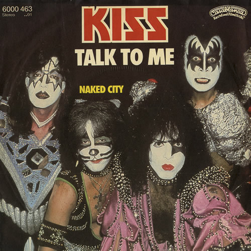 not_the_naked_city_kiss-2